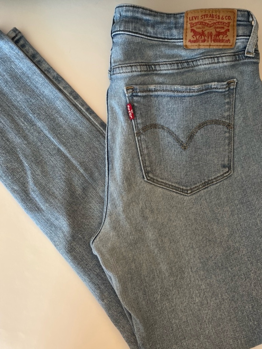 Levi's Women's Light Wash Blue Jeans